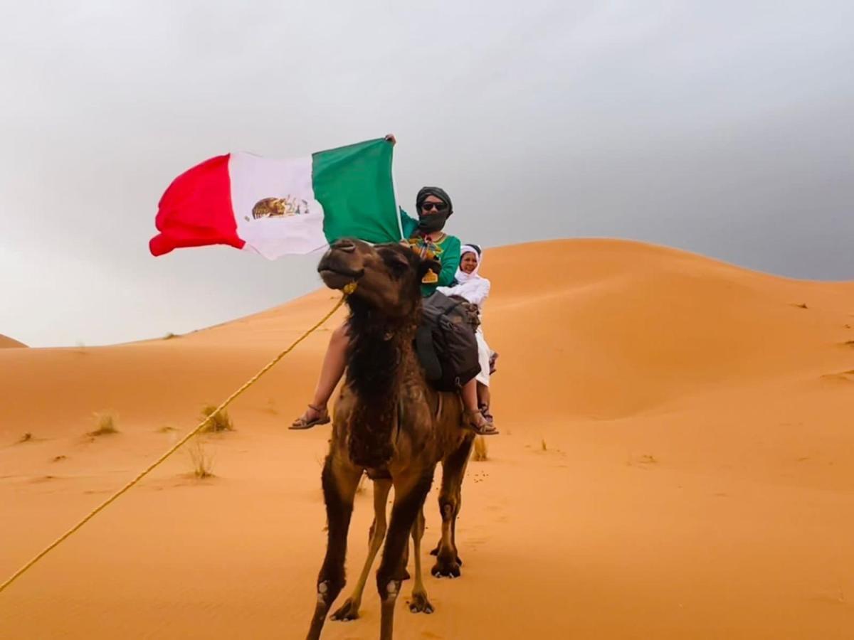 Desert Camel Trekking Camp Merzouga Extérieur photo
