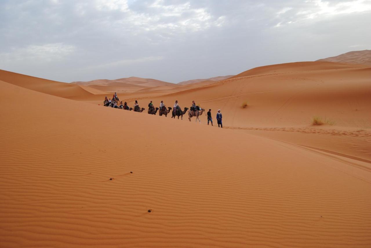 Desert Camel Trekking Camp Merzouga Extérieur photo
